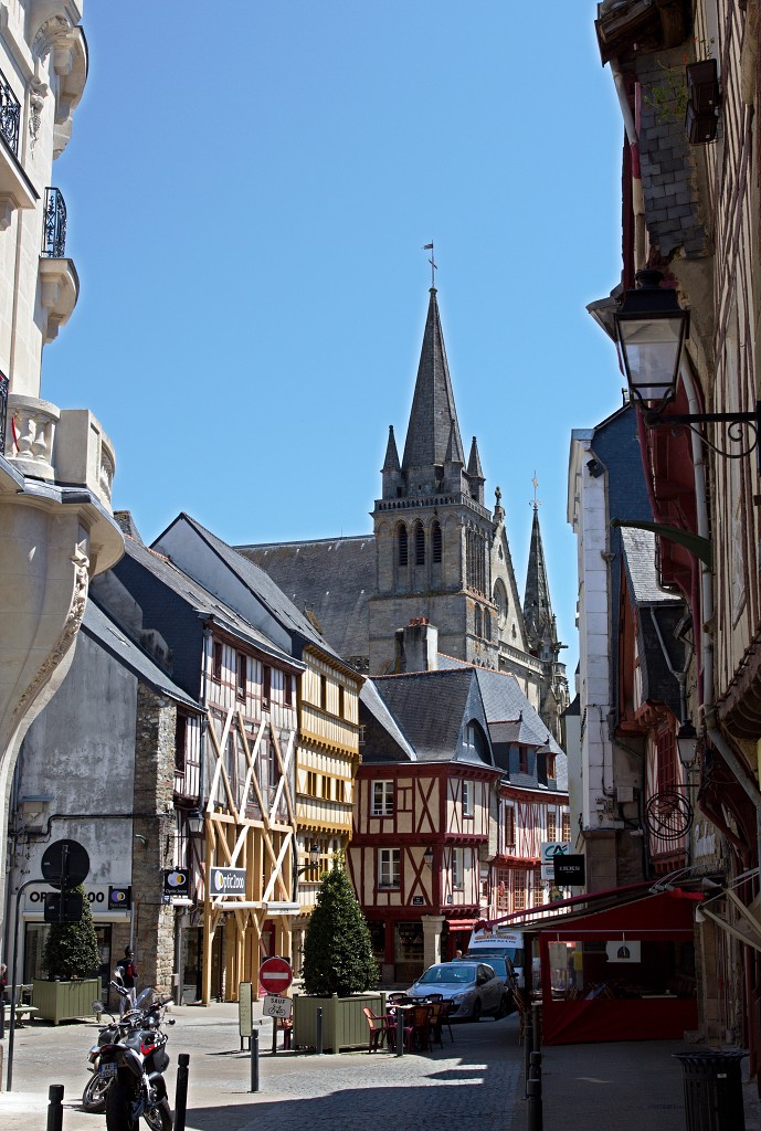 La cathédrale Saint-Pierre de Vannes morbihan bretagne frankrijk Stadsmuren normandie france citadelle erfgoed
